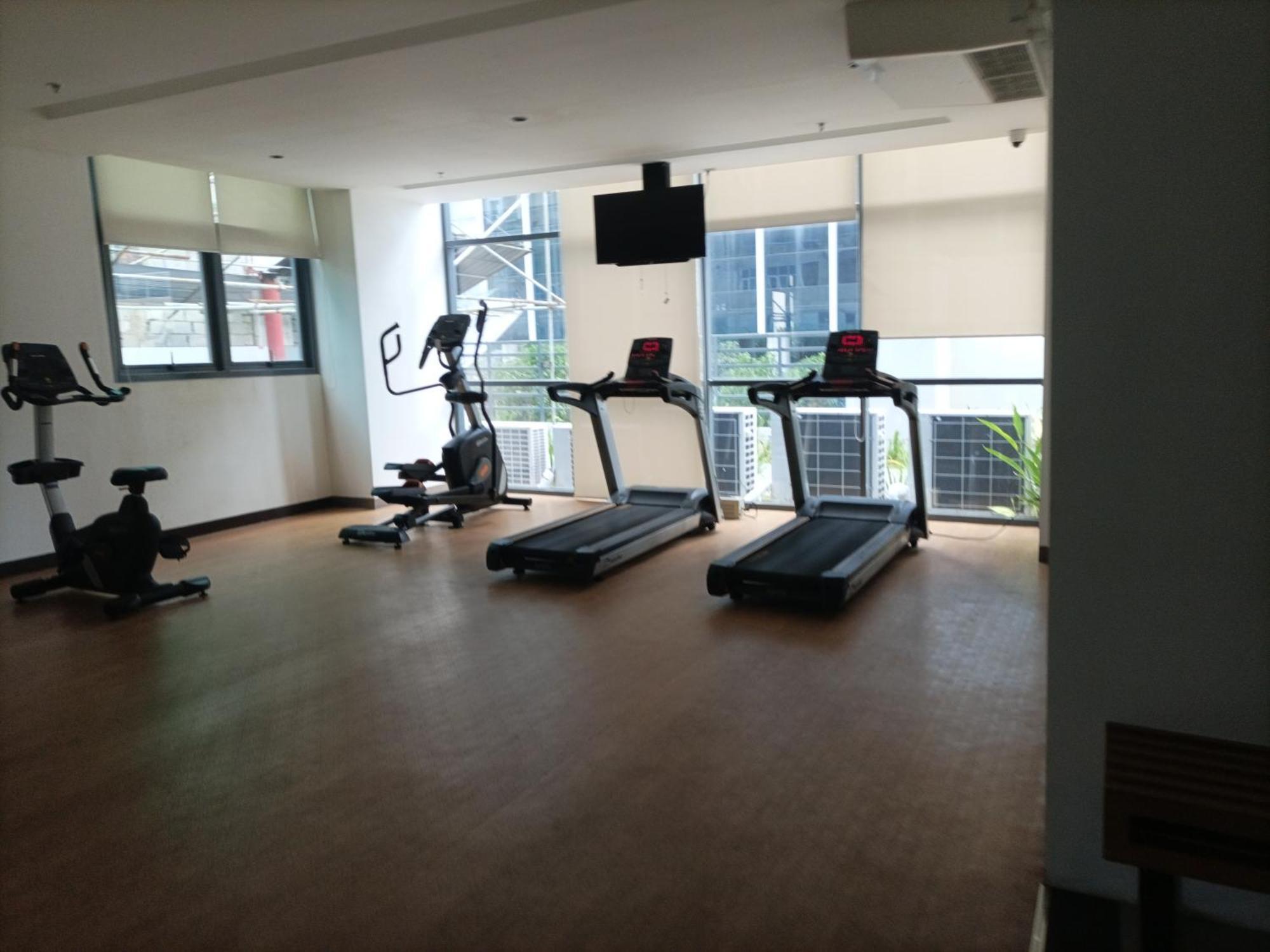 One Manchester Place Condo มักตัน ภายนอก รูปภาพ